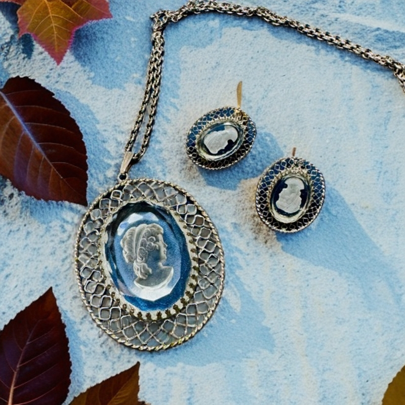 合金项链 WD阴雕卡梅奥人物项链