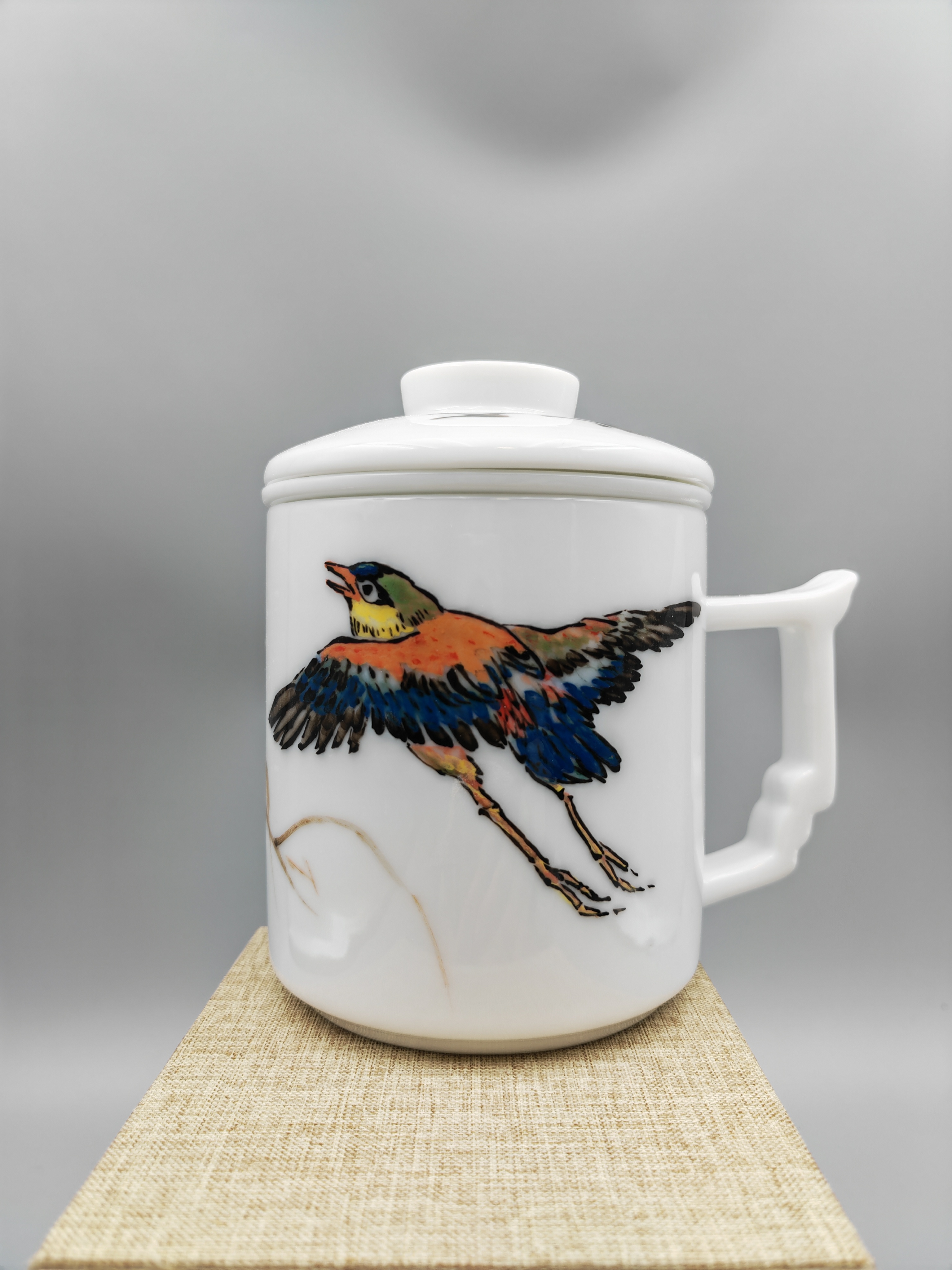 醴陵釉下五彩瓷(玉泥)    手绘    高飞     老板杯