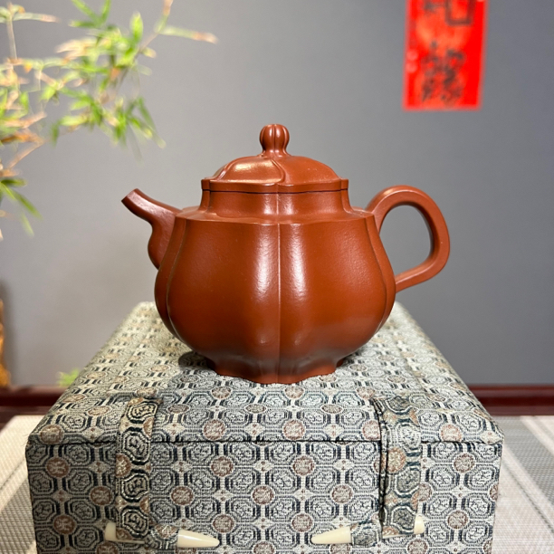 范家壶庄·筋纹器·原矿朱泥·范静作品·范伟群监制 手制