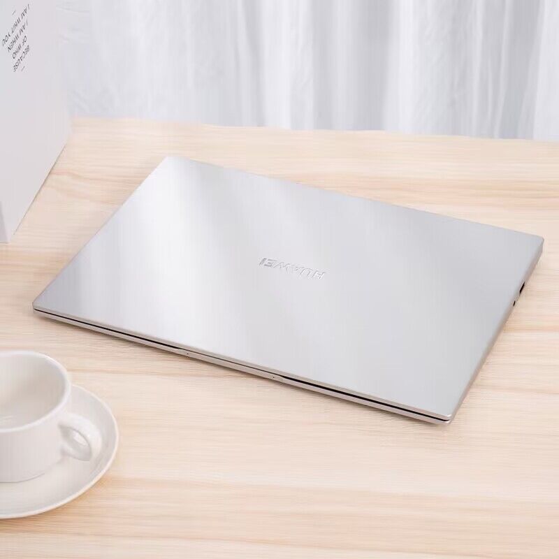 99新  华为笔记本电脑商务办公固态独显i7 16G四核薄适合剪辑二手