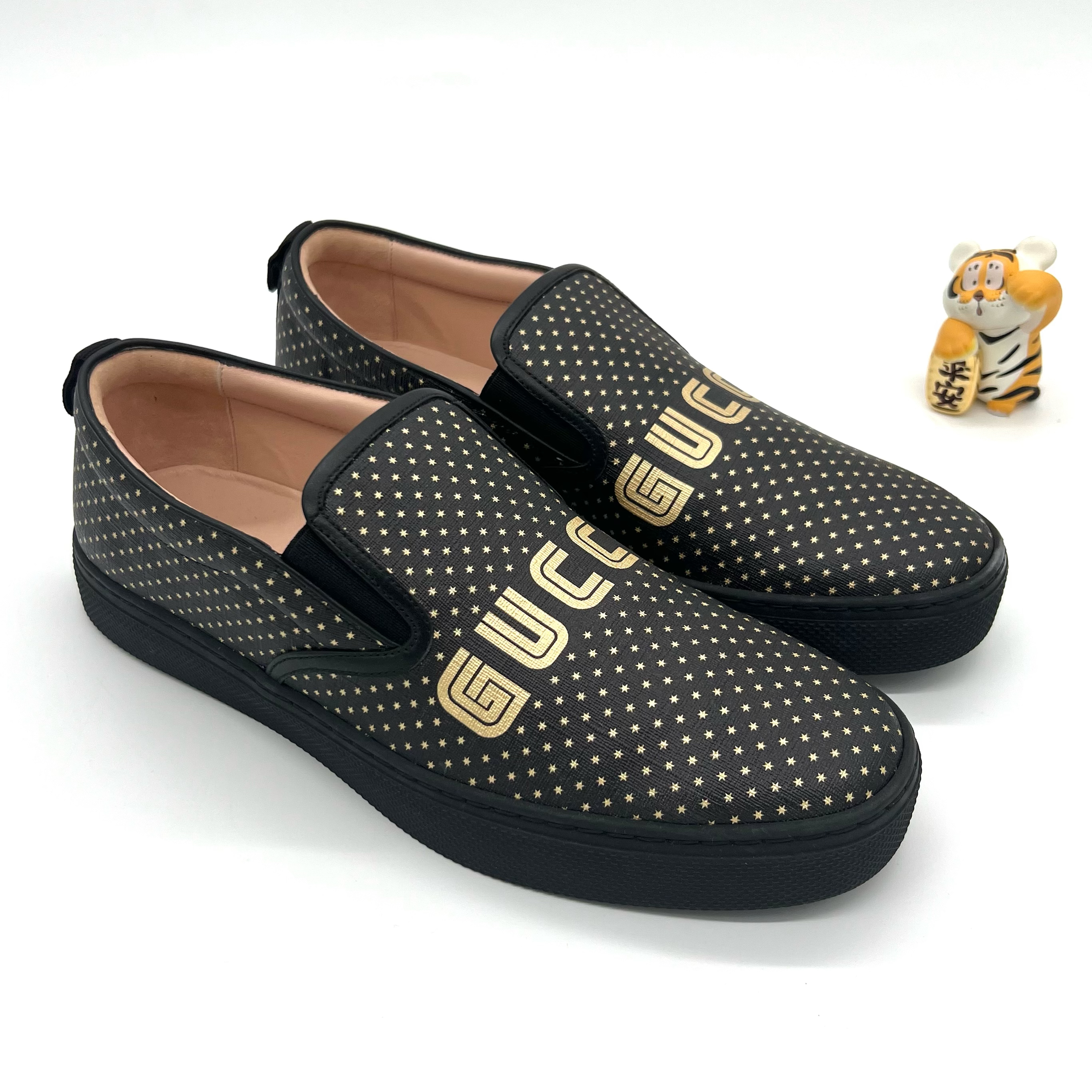 未使用 GUCCI/古驰 男士 黑色一脚蹬 满面金星星LOGO印花 41、43码