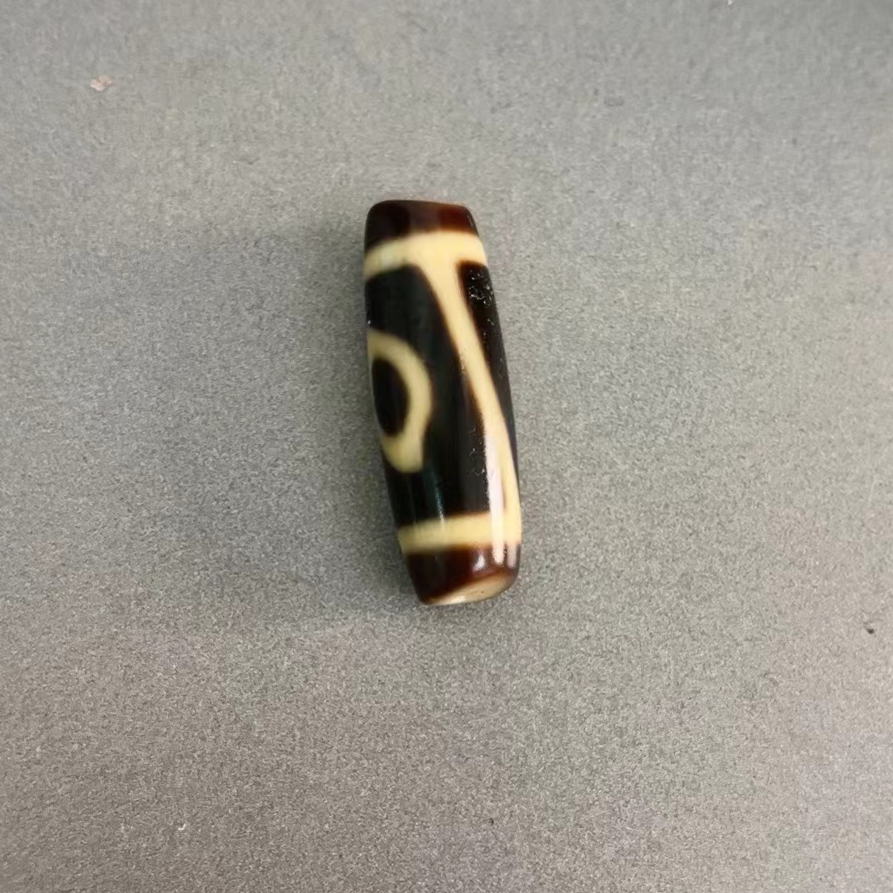 建成玛瑙珠-牙黄精品凤2眼（30*11）尺寸