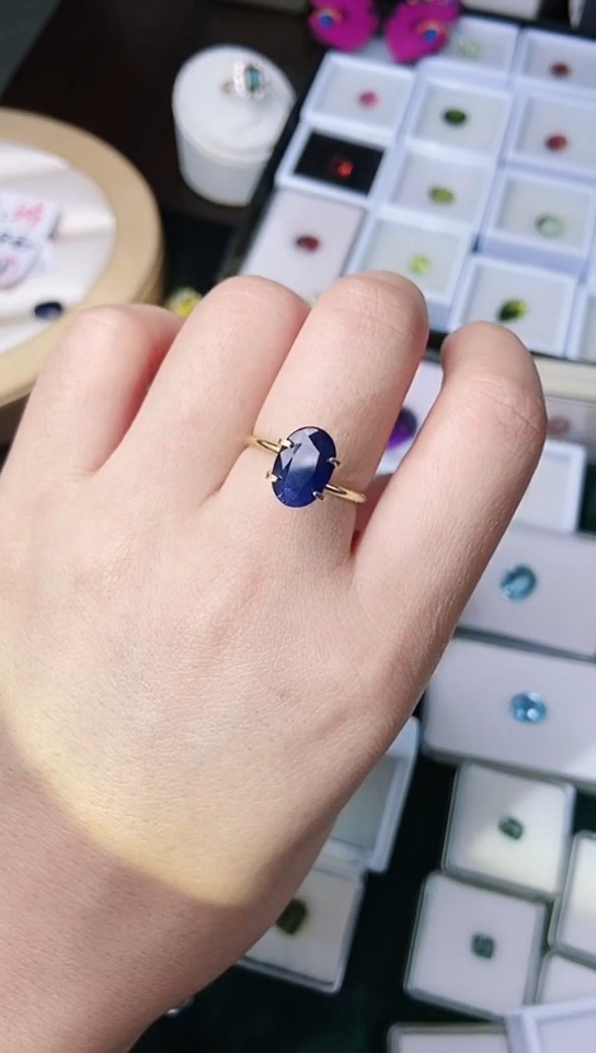 【闪购商品】定制蓝宝石定制未镶嵌3.28克拉无烧