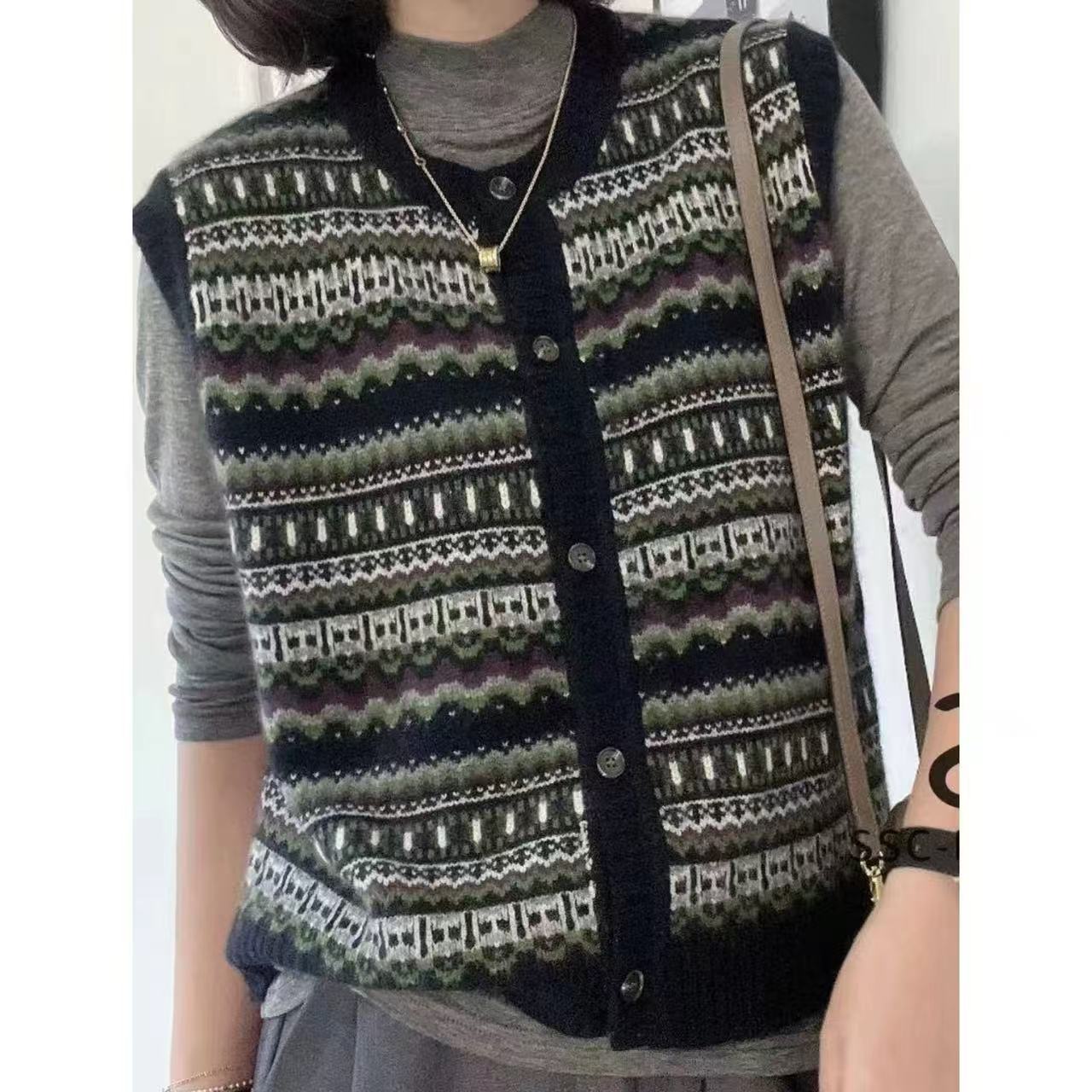 濮院时尚百搭韩系简约气质针织提花马甲开衫570