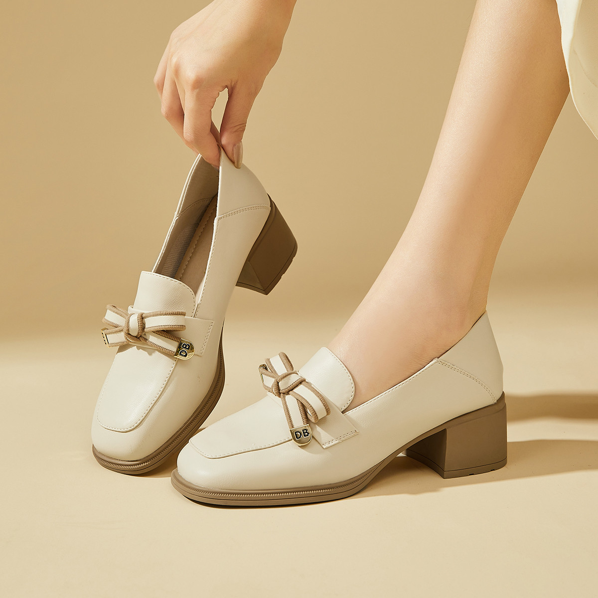 听主播提示下单 时尚休闲女鞋