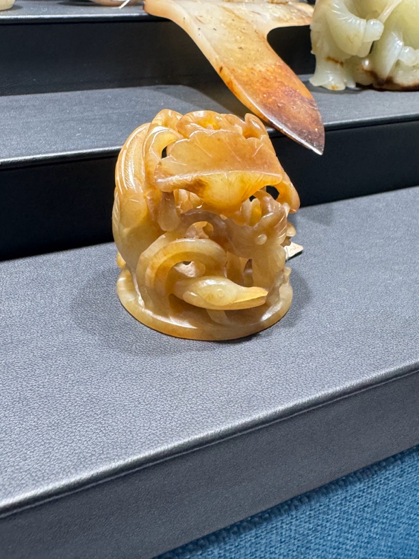 辽金炉頂，新疆和田玉