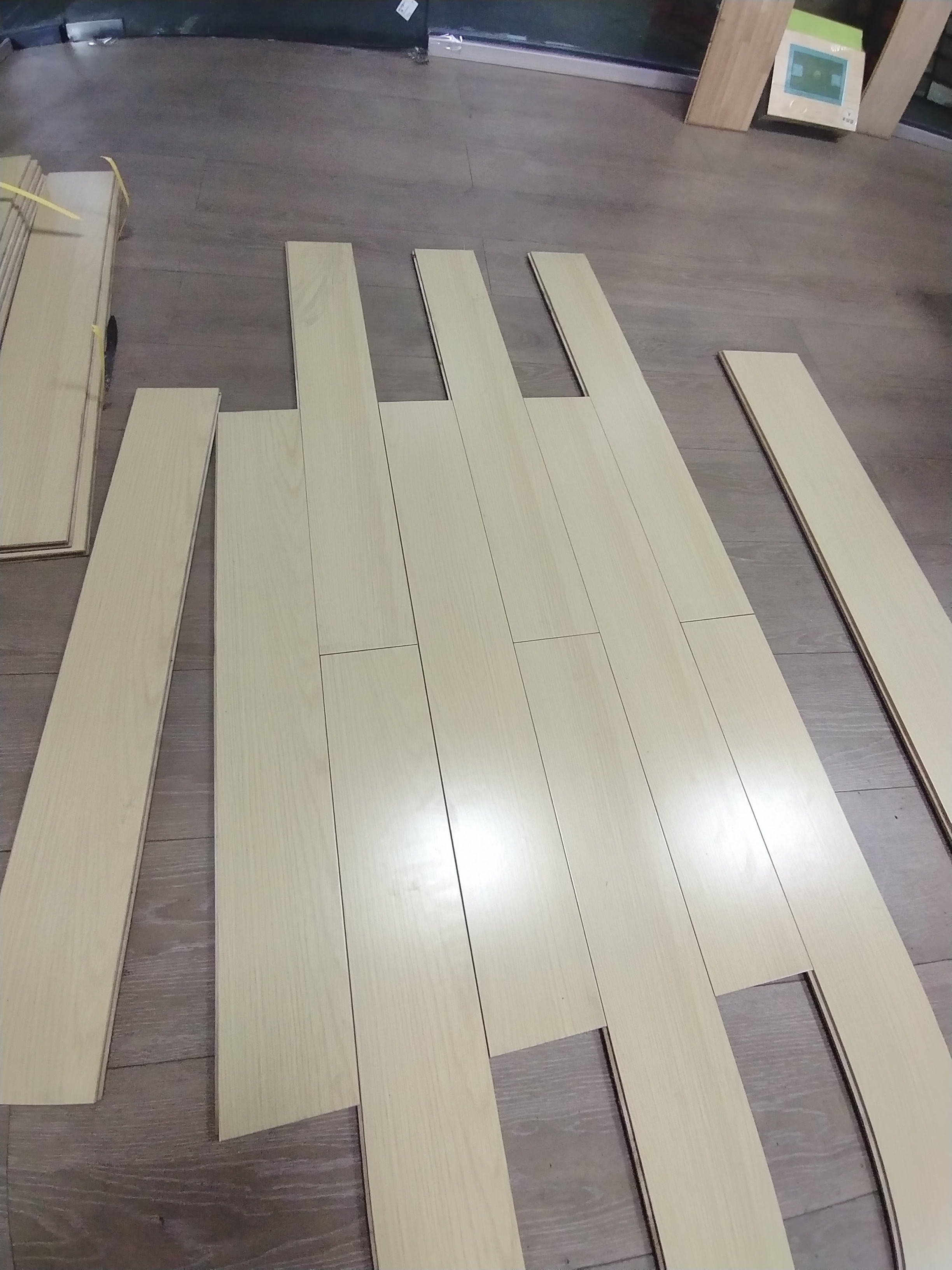 实木多层地板本色木皮