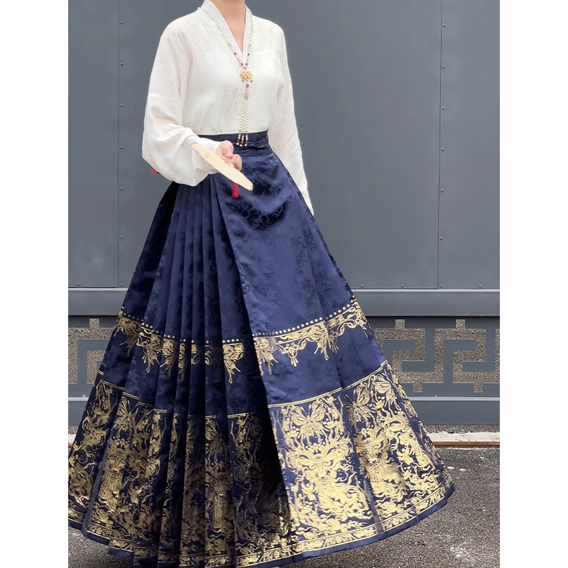 鹿神-高端【藏蓝鹿神】小个子马面裙高端织金汉服秋冬款2024新款