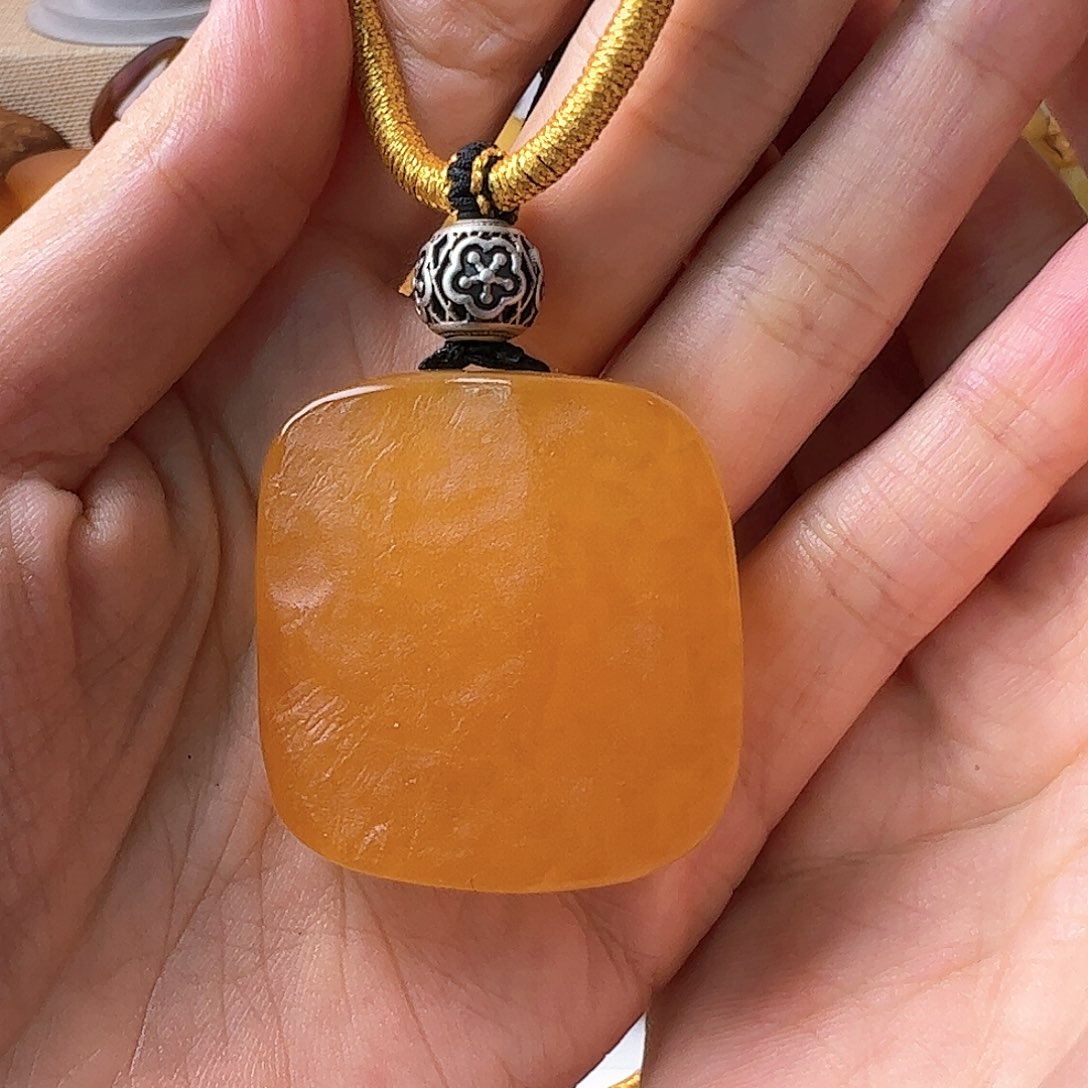 【闪购商品】琥珀颈饰未镶嵌琥珀蜜蜡吊坠