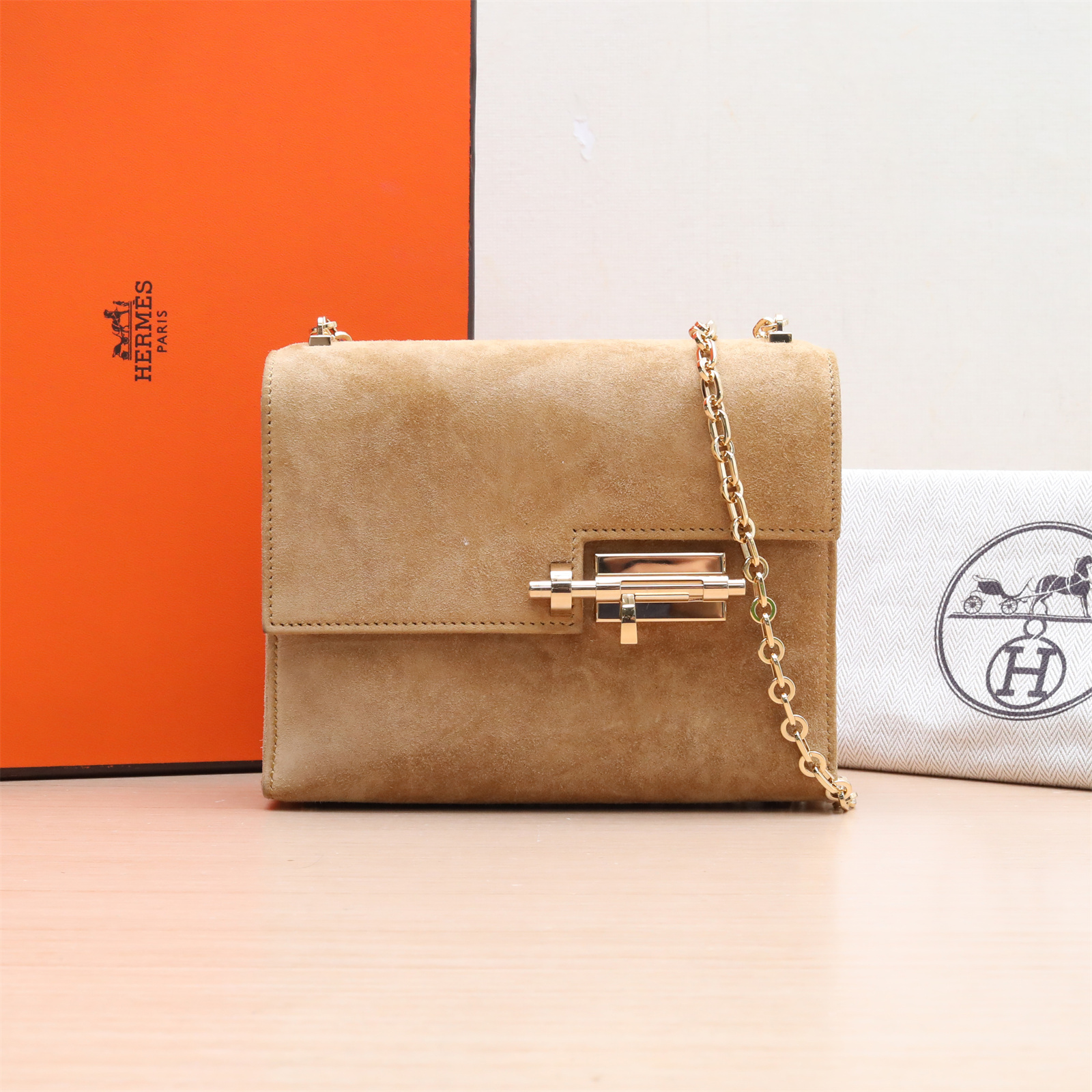 99新 Hermes/爱马仕 【小花Han】 手枪包 17 赭石色麂皮Z刻银扣包