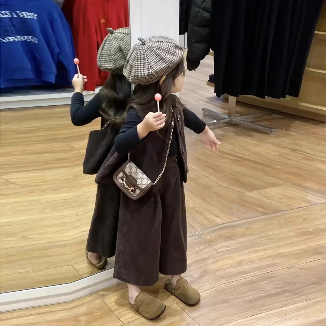 网红2023春秋女童韩版童装灯芯绒套装儿童洋气复古马甲外套两件套