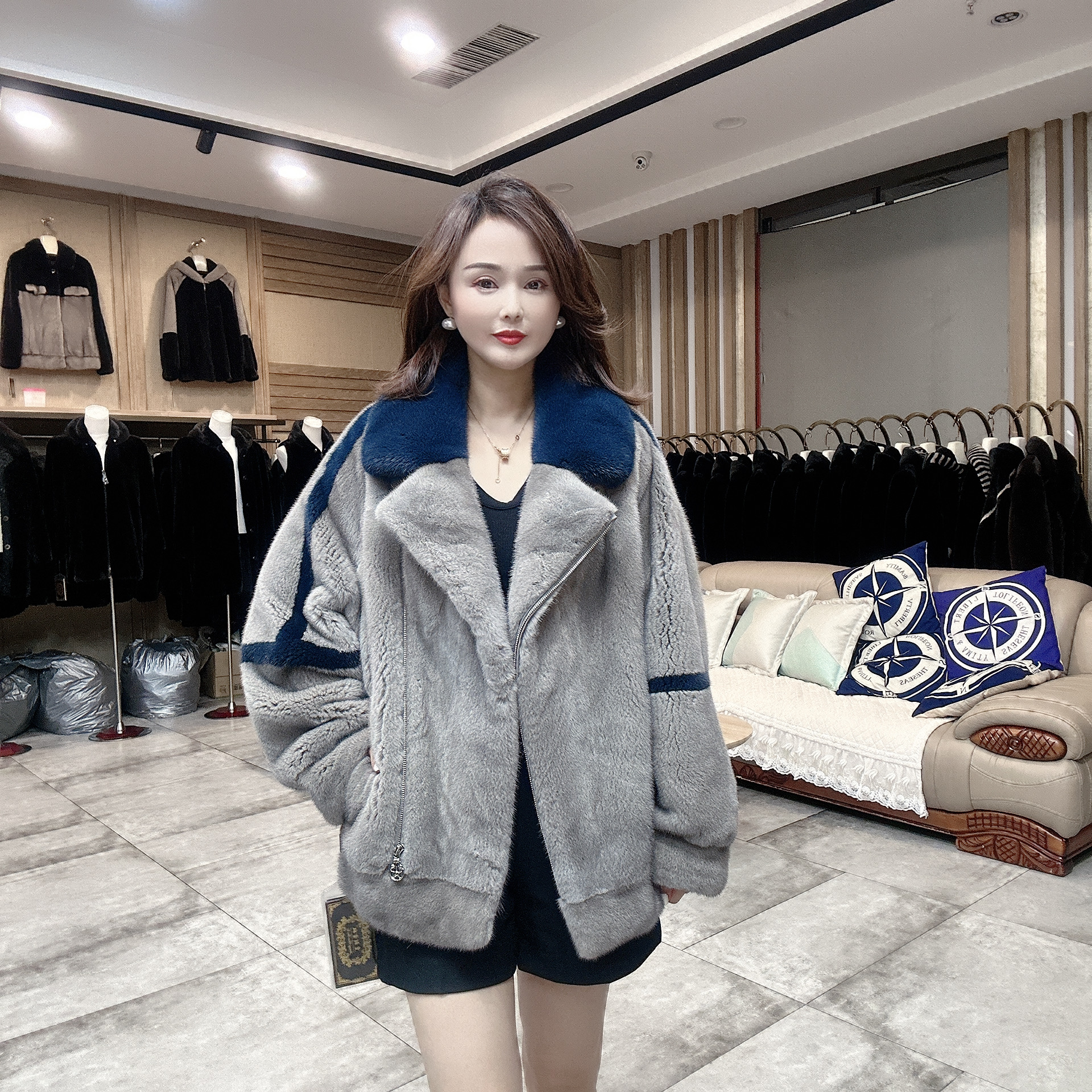 气质时尚休闲纯色设计师轻奢 铁灰v领b秋冬女款百搭女士冬季外套