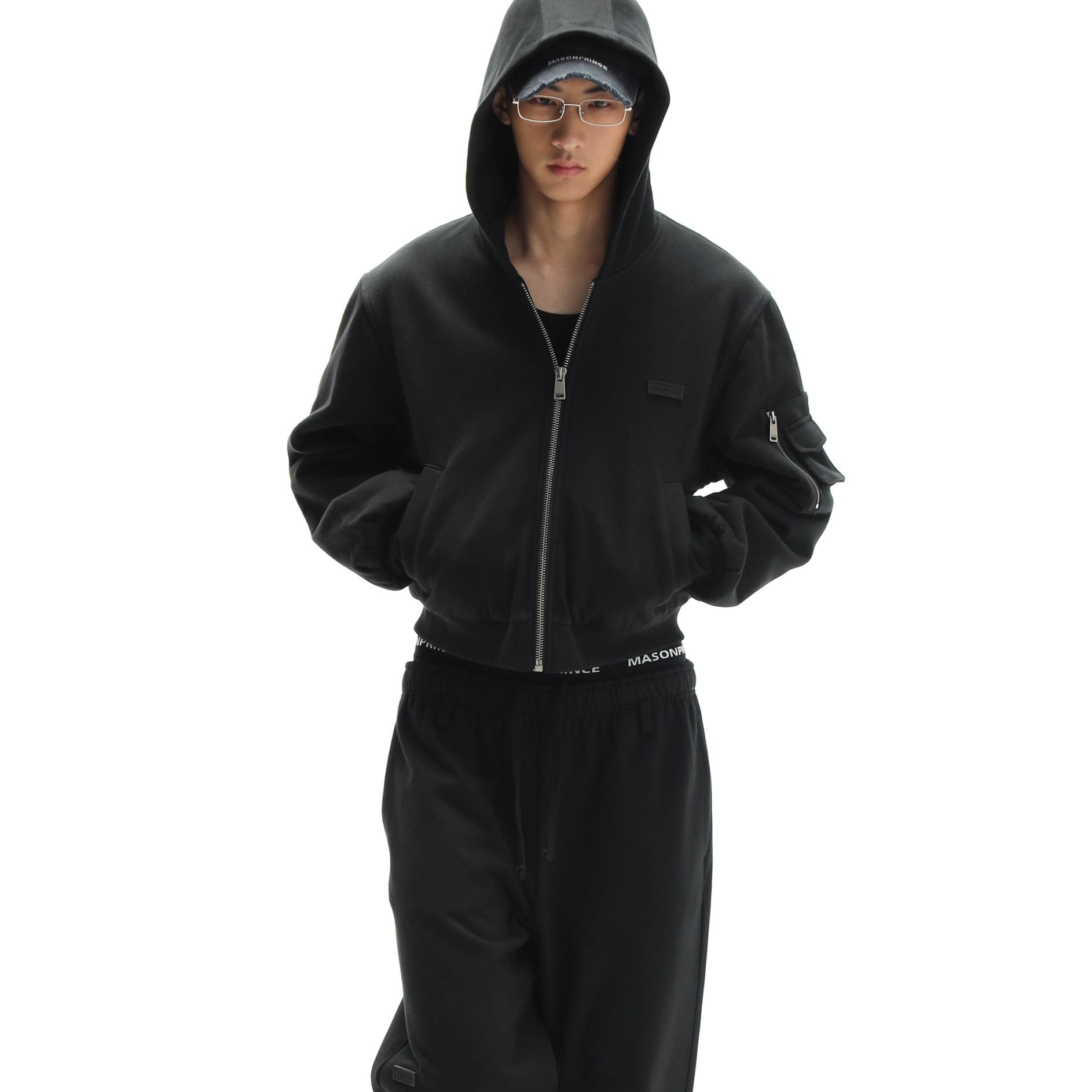 MASONPRINCE 主打不走寻常路用针织做的双层飞行员夹克