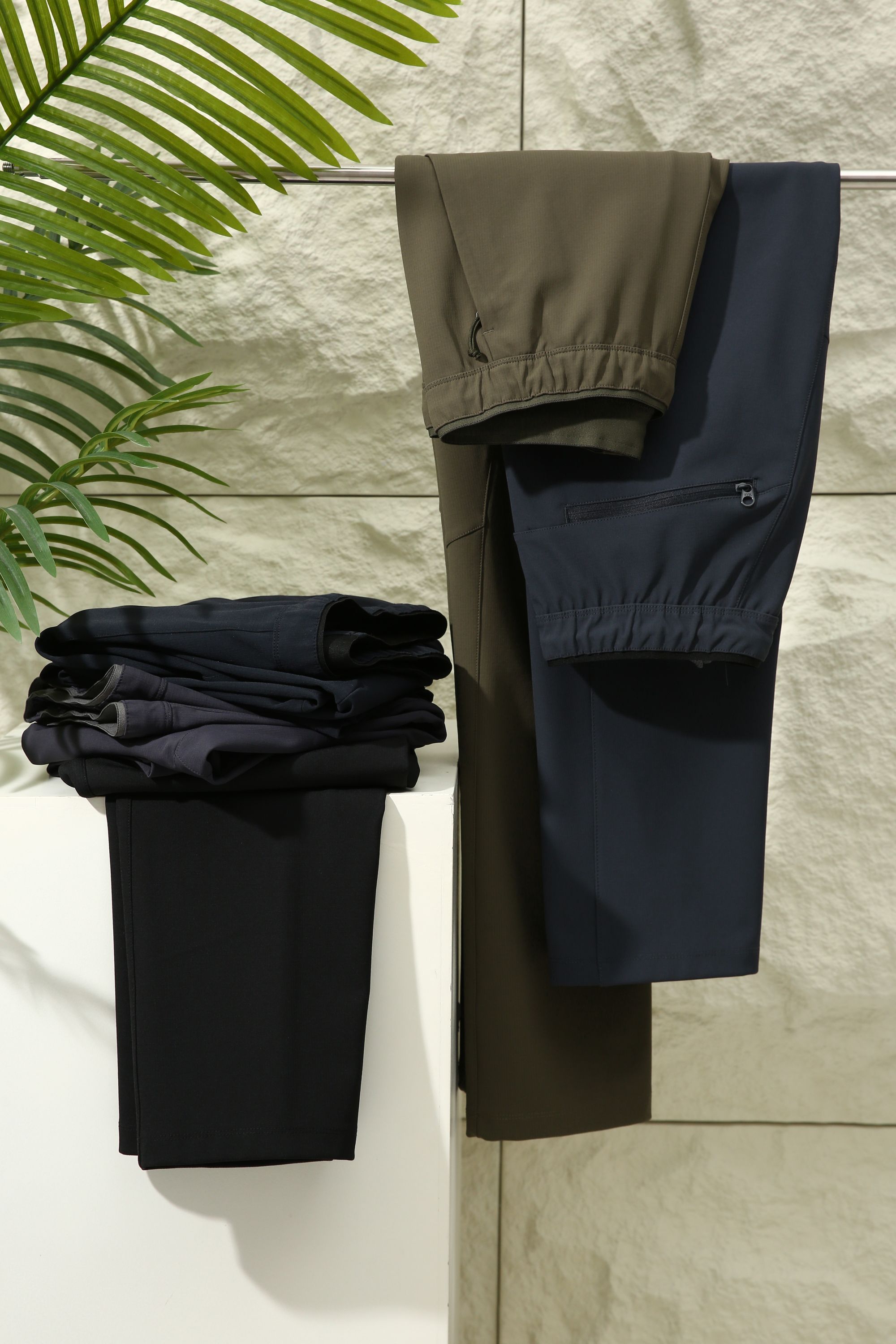 太好穿了！秋冬户外运动登山骑行防风防泼水四面弹力软壳休闲长裤