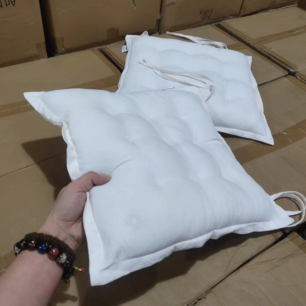 米白色小面包坐垫 40*40 发2个