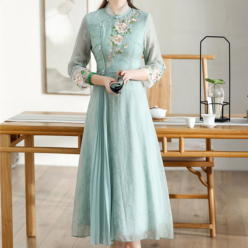 墨娇颜6309中国风立领七分袖茶艺褶皱复古奥黛改良版连衣裙