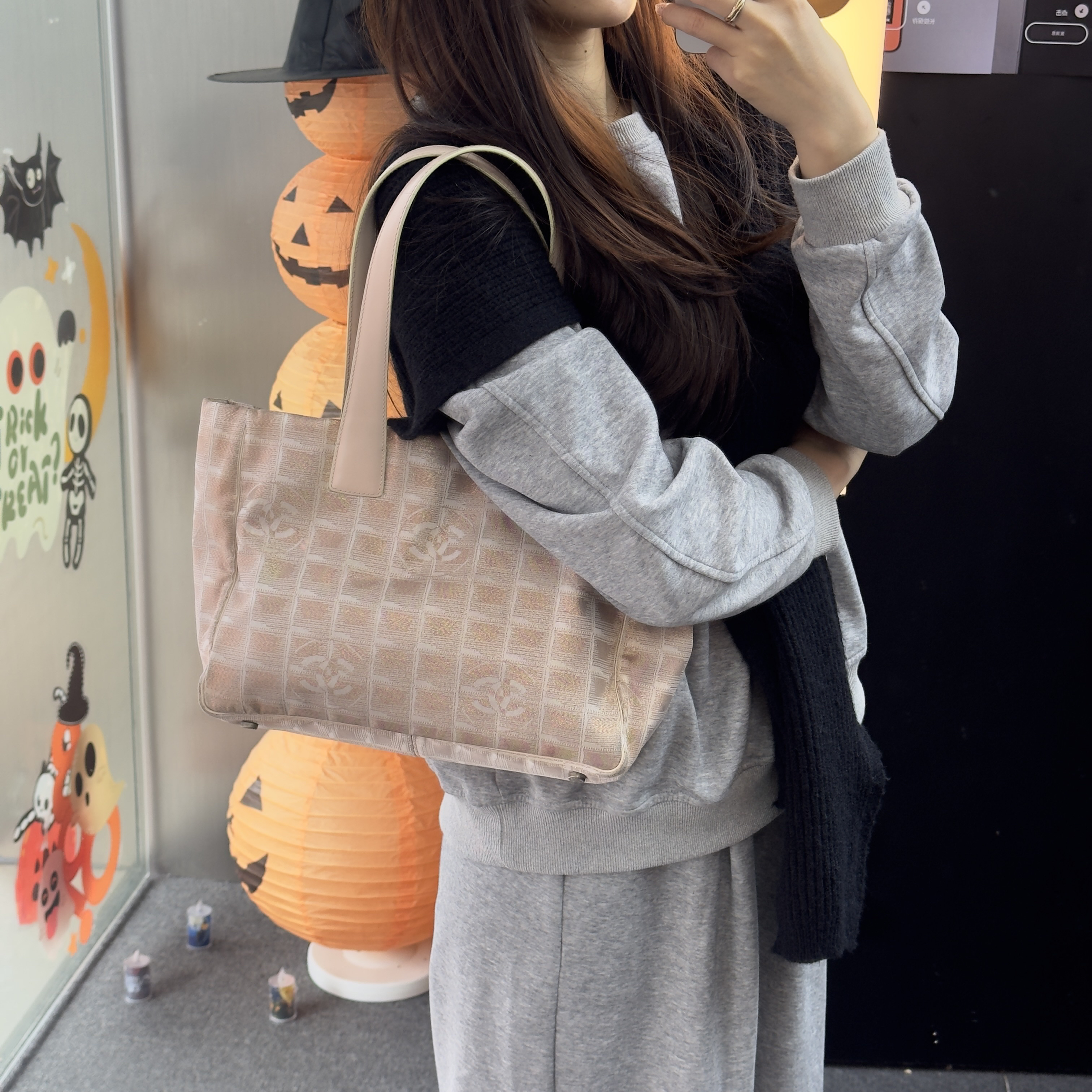 95新 Chanel/香奈儿 K148香奈儿奶茶色香槟金小号托特休闲时尚