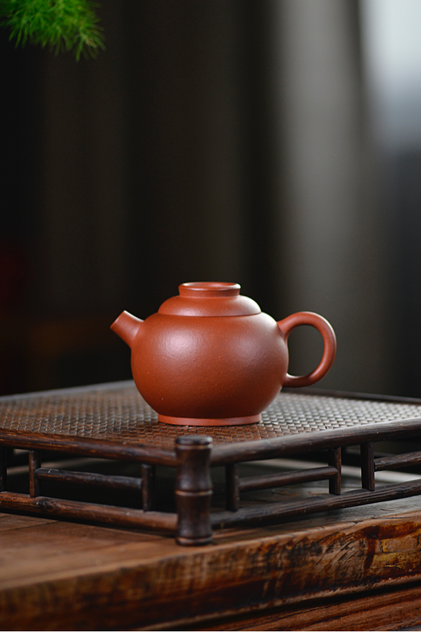 新人见面礼 工艺师顾晨静精工半手《巨轮》红降坡190cc