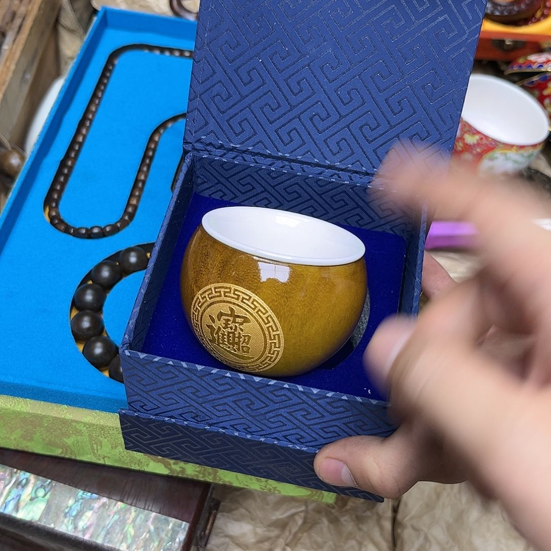 滴血莲花菩提吊坠