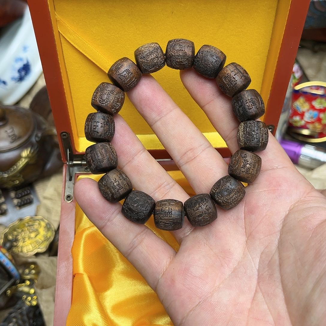滴血莲花菩提吊坠