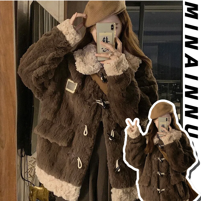 300斤特大码女装韩系撞色小香风外套冬季新款加厚加绒牛角扣棉服