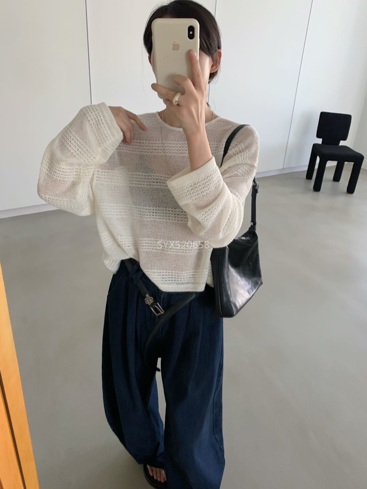 here家女装韩系镂空上衣