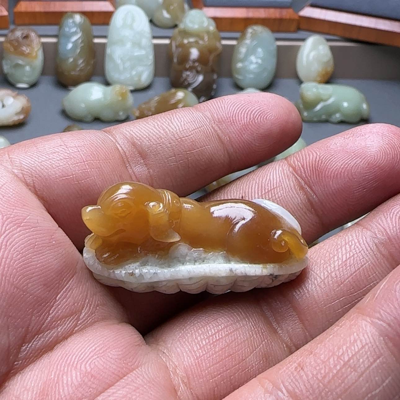 【闪购商品】和田玉（糖玉）颈饰未镶嵌王*虎