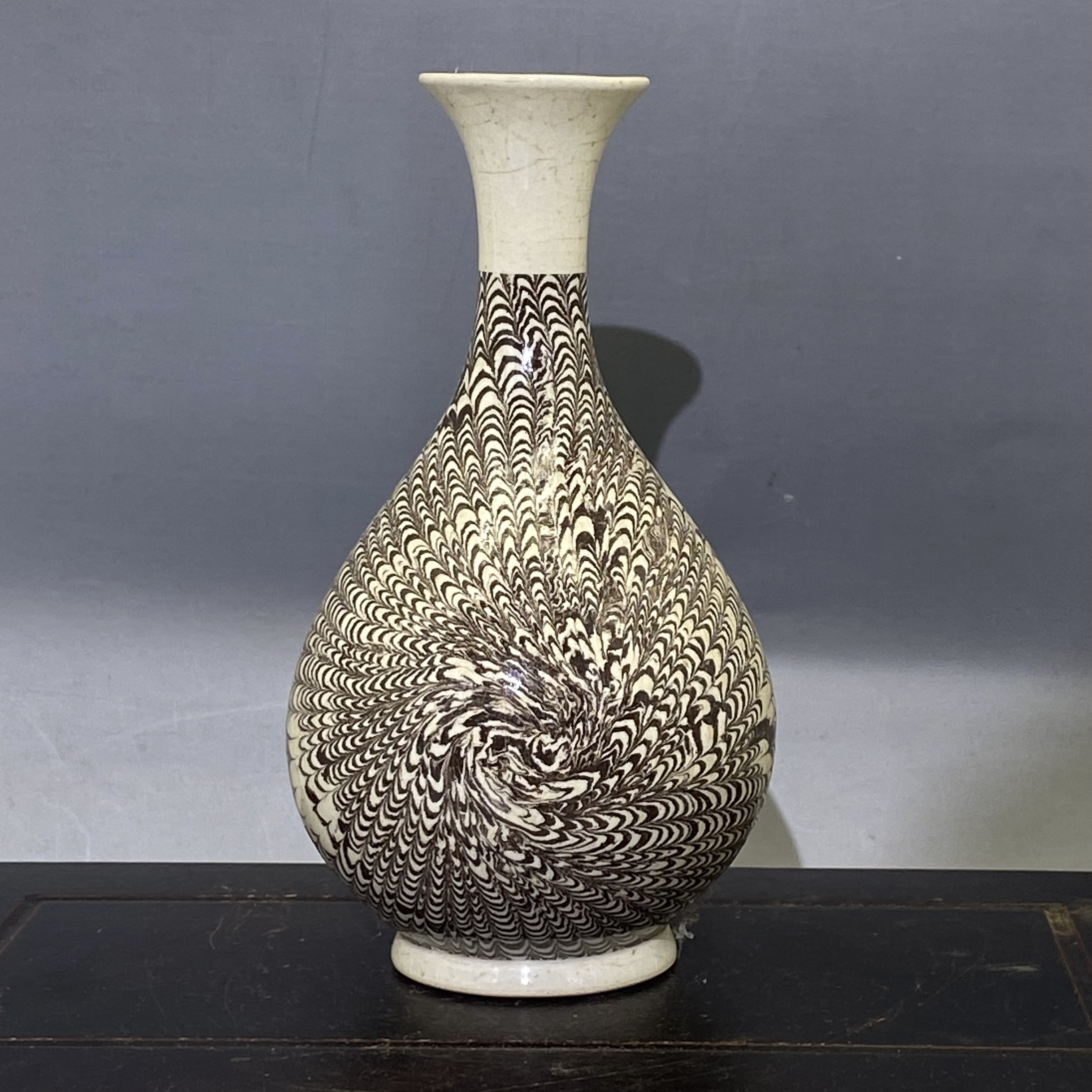 当阳峪绞胎瓷器瓶子