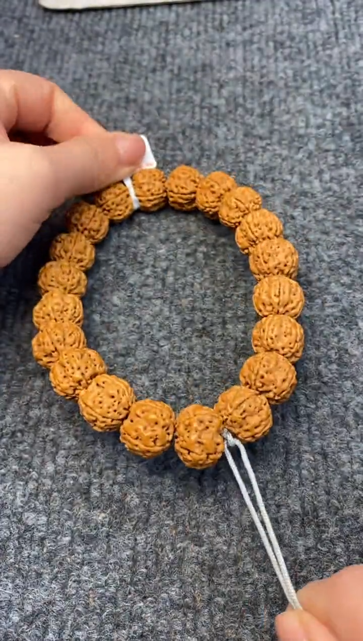 【闪购商品】金刚菩提手串原桩帝王花老树籽单圈16mm左右