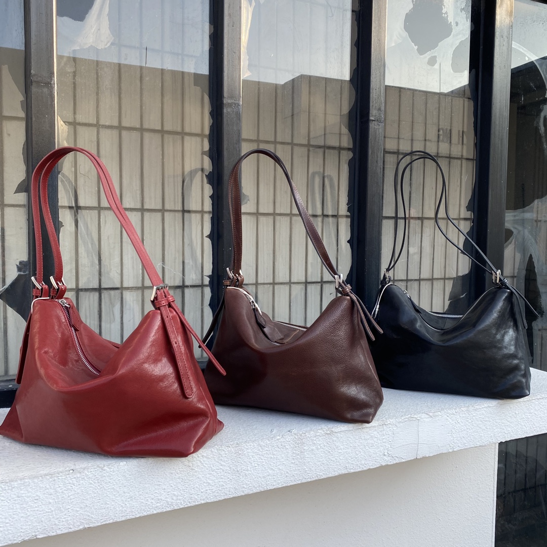 【真皮时代】女士单肩斜跨包时尚休闲百搭经典简约潮流肩包61293