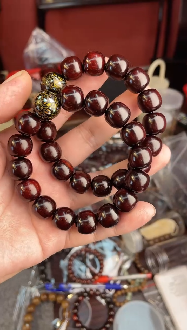 【闪购商品】檀香紫檀（小叶紫檀）手串/手链1314大漆珠