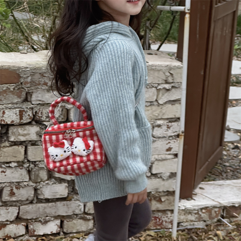女童红色毛绒斜挎包卡通可爱玩偶手提包小女孩外出洋气格子单肩包