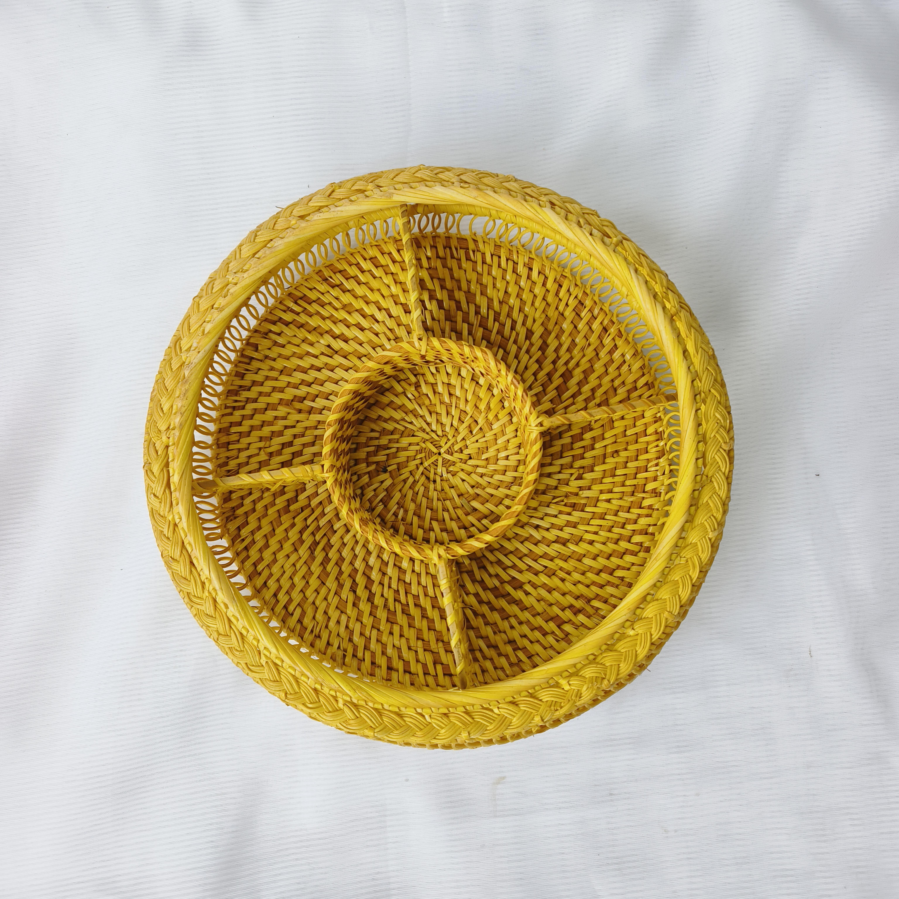 藤编干果盒直径25厘米深8厘米