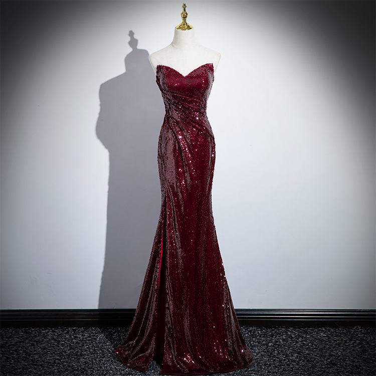 婚纱礼服秀禾气质高贵长款结婚新娘走秀主持人宴会