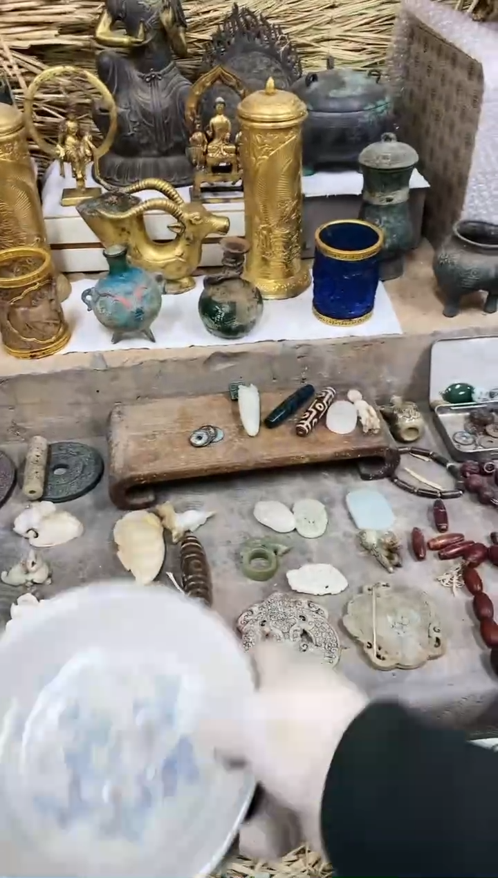 【闪购商品】密胺摆件瓷