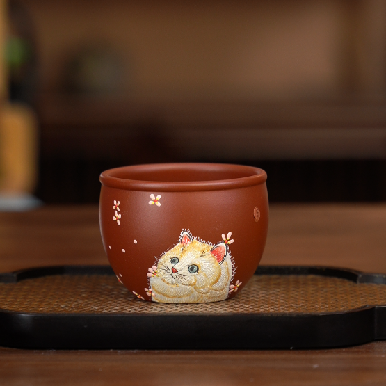 7193宜兴紫砂茶具大红袍捂灰堆绘猫咪主人杯160cc左右