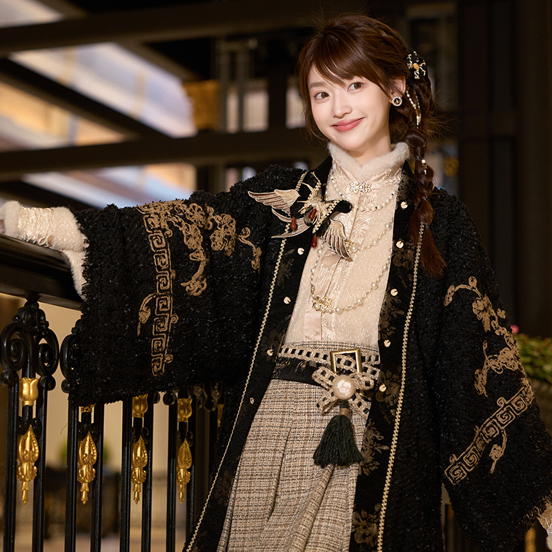 十三余小豆蔻儿[沉梅夜宴]秋冬季日常针织千金感汉元素