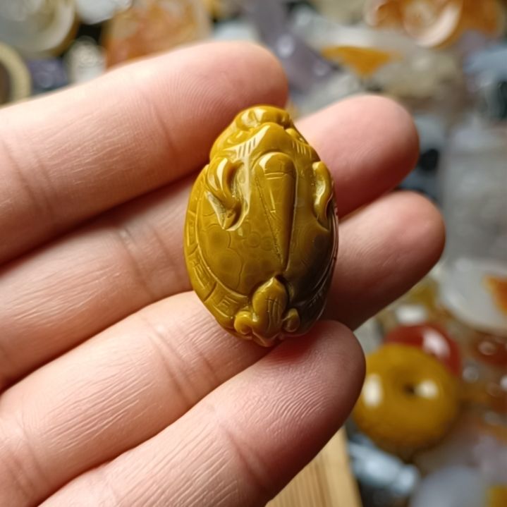 【闪购商品】玛瑙/玉髓颈饰未镶嵌红**恋战国红龙龟