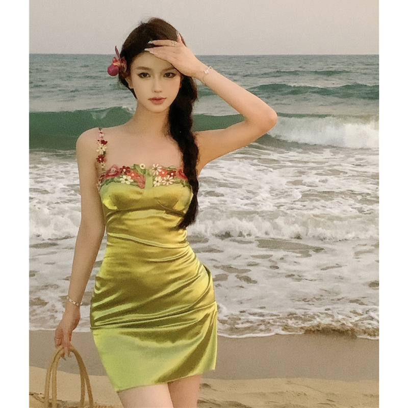 party度假小礼服甜辣裙小妈感小心机黑色连衣裙