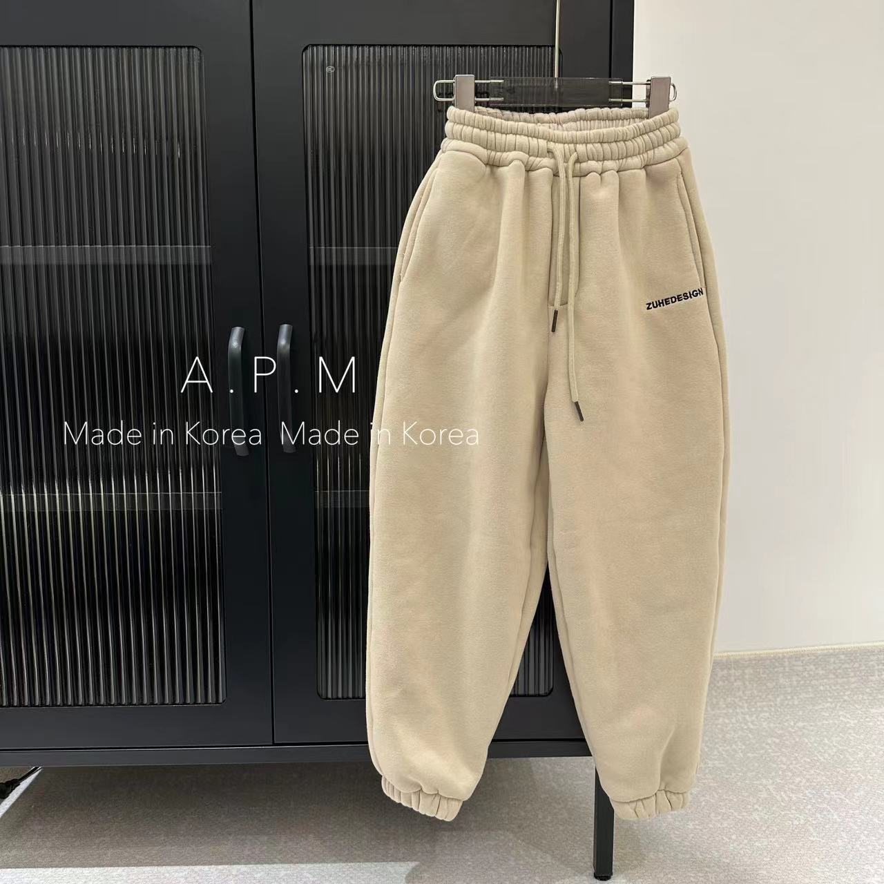  A.P.M定制-冬季新品日韩版男女童中大童装一体绒字母卫裤 88801