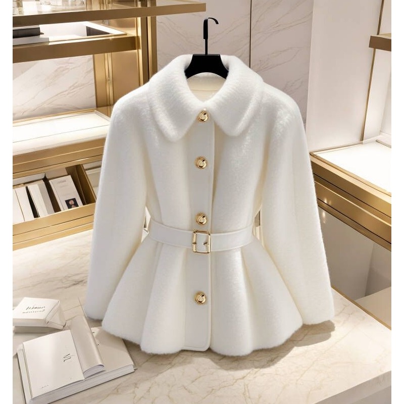 2024秋冬季新款白色小香风开衫外套女减龄漂亮洋气短款毛茸茸上衣