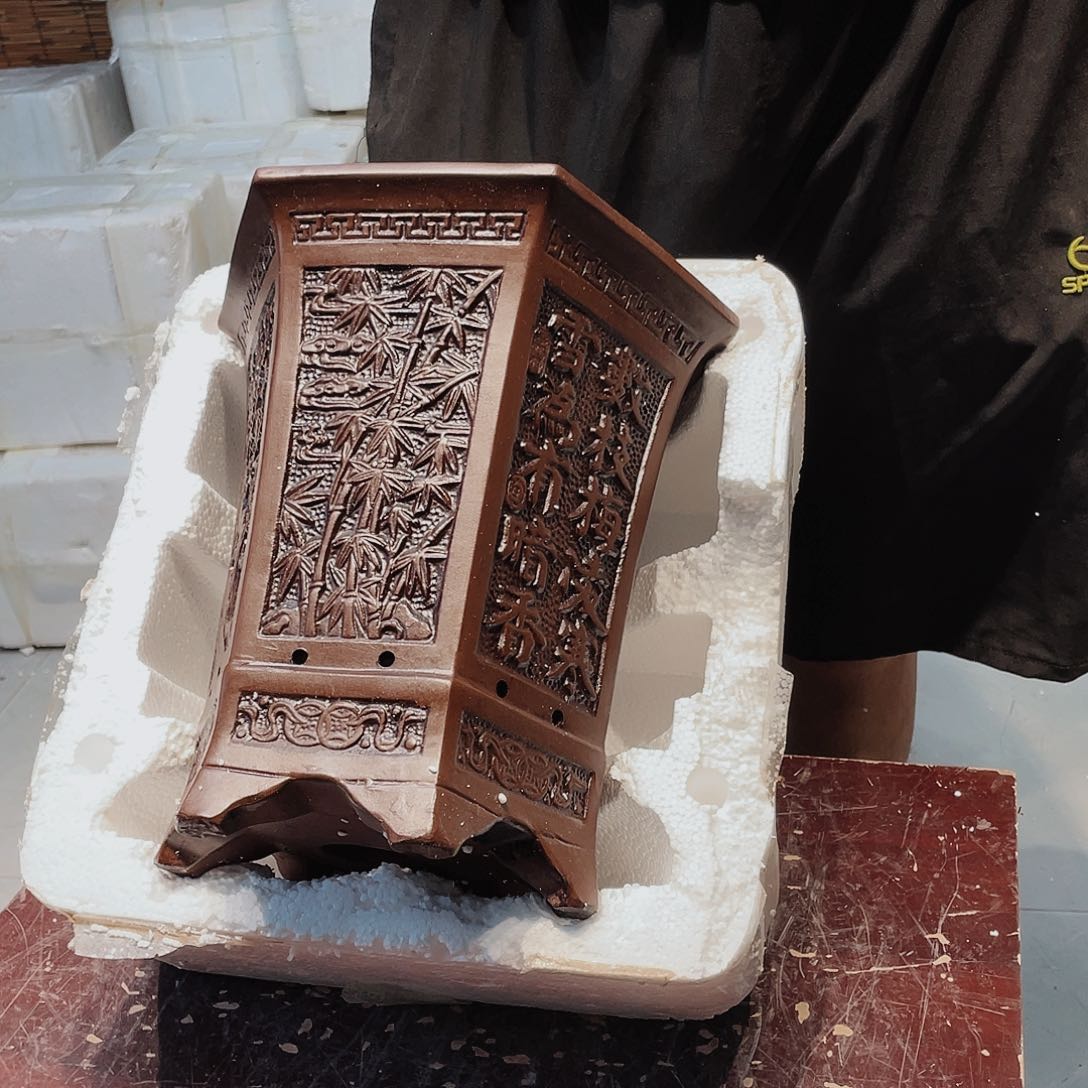 紫砂20CM（含）-50CM（不含）干净利落