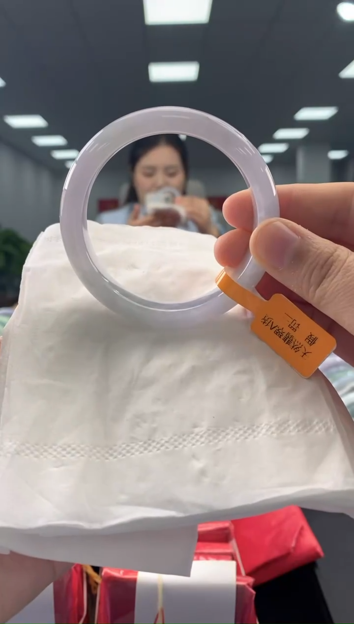 【闪购商品】翡翠手镯未镶嵌26701