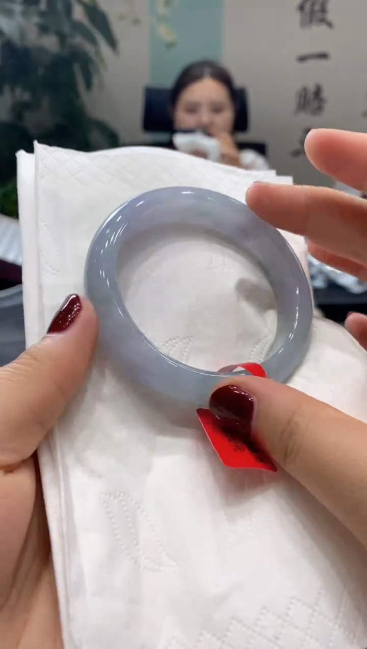 【闪购商品】翡翠手镯未镶嵌多人10431