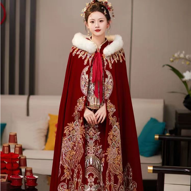 斗篷秀禾服重工新娘修身显瘦实体爆款新中式嫁衣出阁服重手工嫁衣