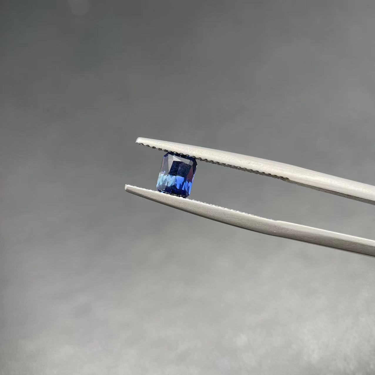 31004-4(4334)/皇家蓝蓝宝石八角-1.06ct