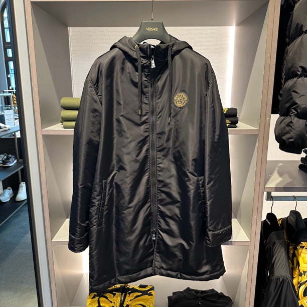 未使用 VERSACE/范思哲 男士新款长款黑色加棉时尚潮流风衣