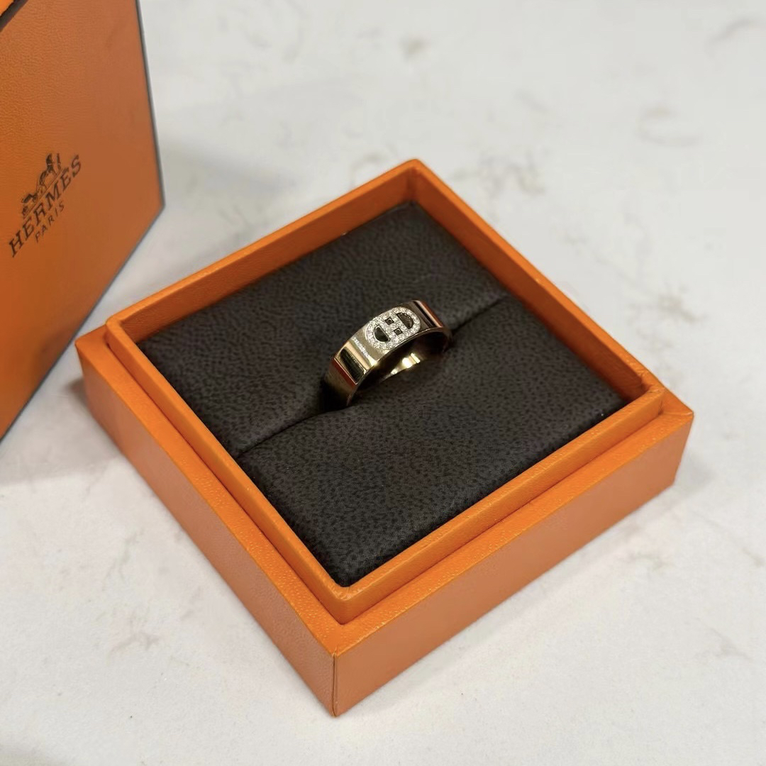 95新 Hermes/爱马仕 Hermes 猪鼻子玫瑰金半钻戒指 黄金53#