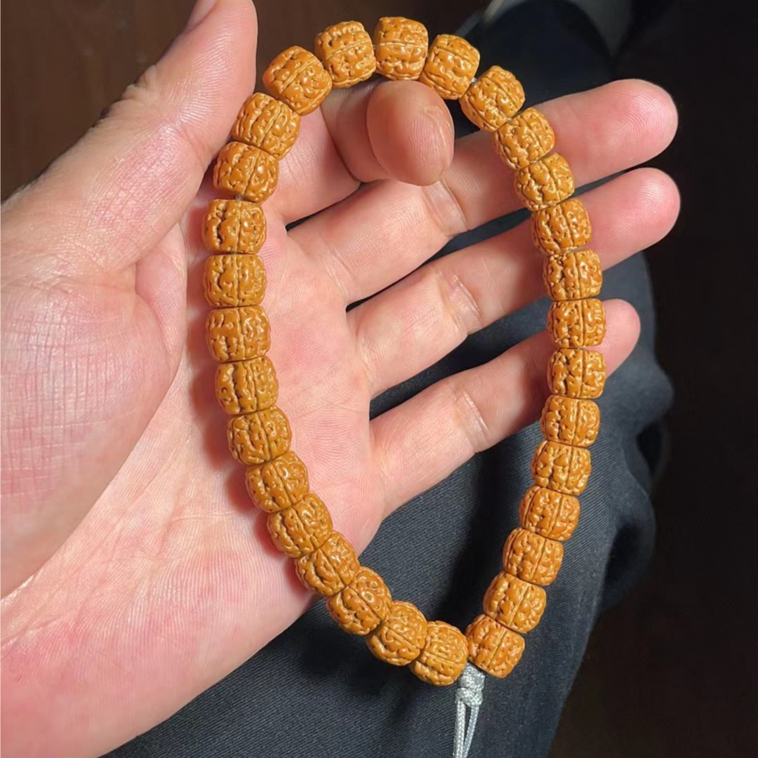 小金刚菩提手串单圈一代盘龙高密度教科书级姜黄皮干净通透润红