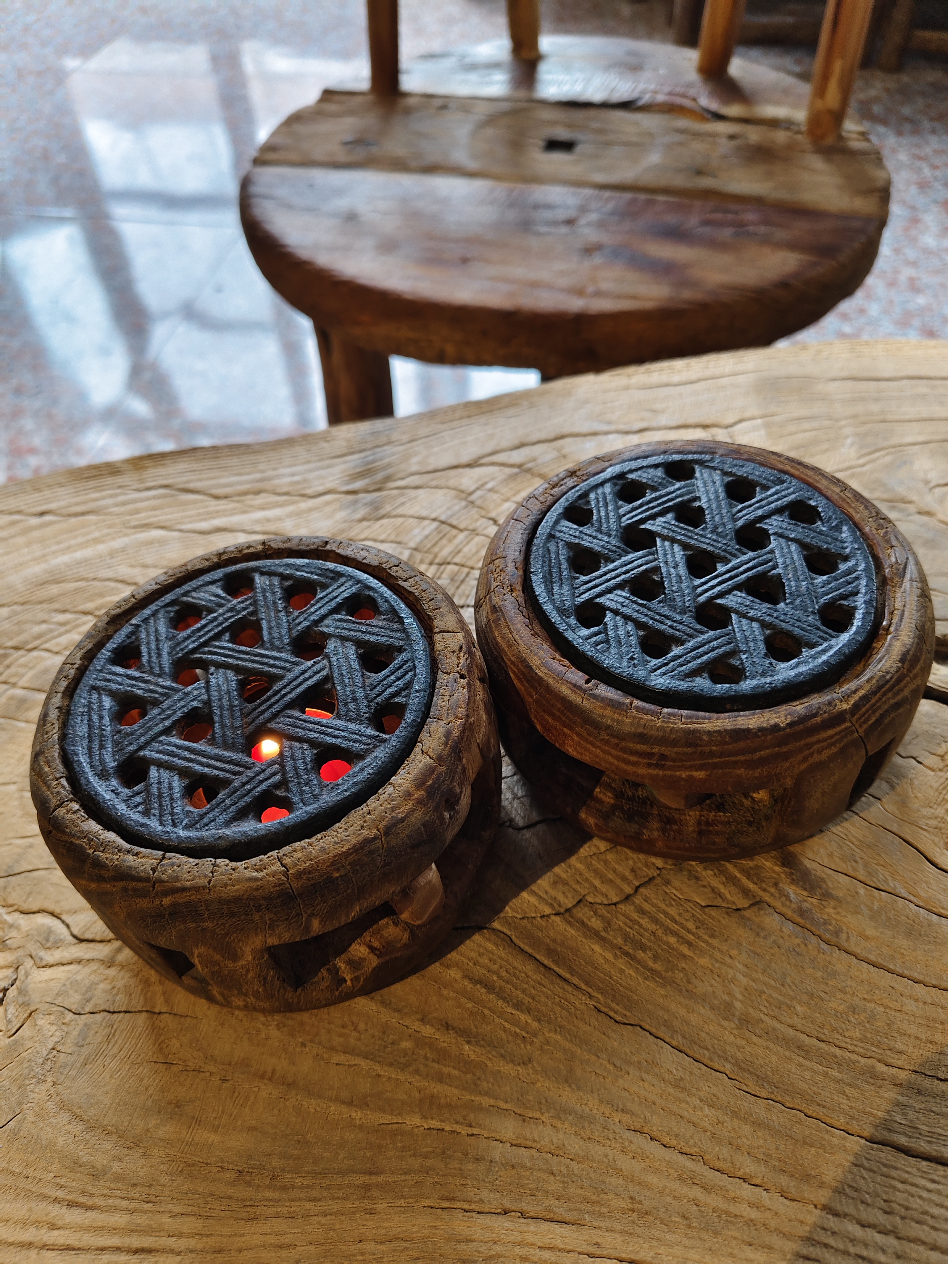 榆门匠创意复古纯手工老榆木纺车轴温茶炉熏香炉壶承盖置